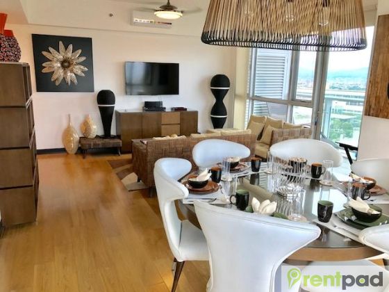 2BR Condo for Lease in One Serendra West Tower BGC #9323ebec60