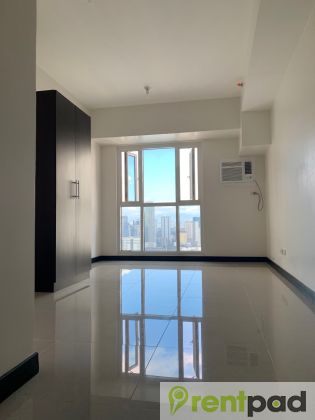 Semi Furnished Studio Unit at Axis Residences Mandaluyong #6c0580342