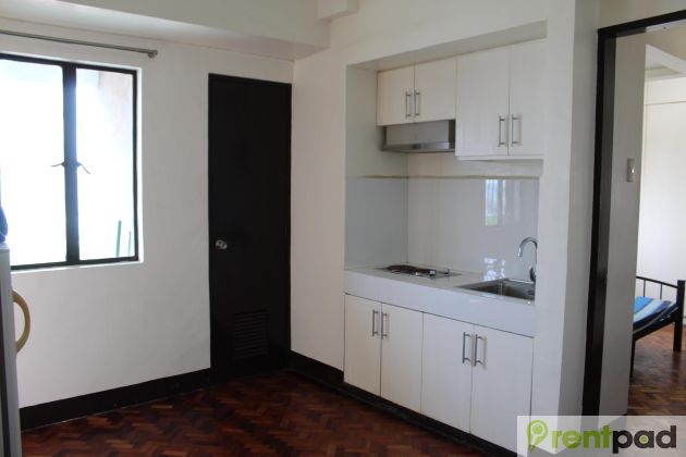 Cityland Vito Cruz Towers 2BR Apartment in the Heart of Manila