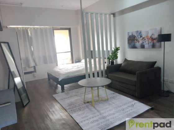 Furnished Studio Unit with balcony at Greenbelt Rossendale Makati ...