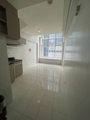 Spacious Loft at Ortigas Center along Emerald Avenue