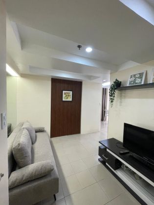 Move in Ready 1BR Unit with Balcony in Avida San Lorenzo Makati