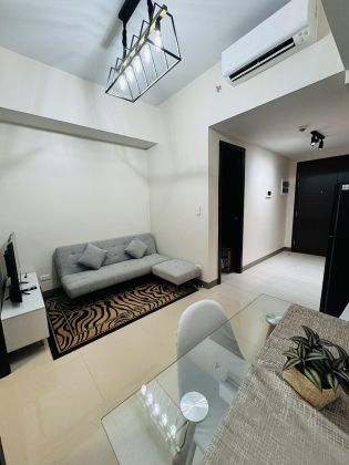 Fully Furnished 1 Bedroom Unit at Park McKinley West for Rent