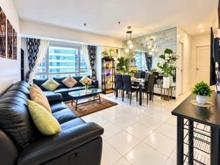 2 Bedroom Fully Furnish Corner Unit @ The Columns Makati