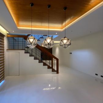 Duplex House for Rent at San Lorenzo Village Makati
