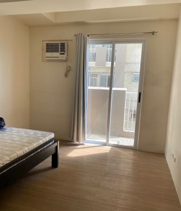 Huge Space Studio Unit in Makati Laureano Di Trevi
