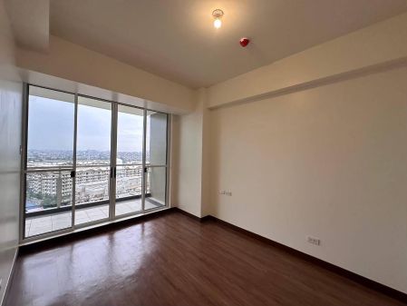 Unfurnished 2 Bedroom Unit at Alder Residences for Rent