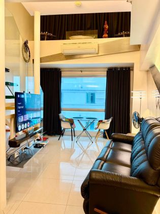 Cozy Fully Furnished 1 Bedroom Loft Type Unit at the Beacon