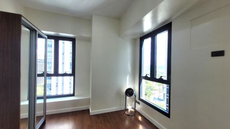 Semi Furnished 1 Bedroom at Sapphire Bloc