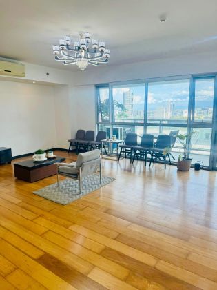 For Lease 2BR in One Serendra East Fort Bonifacio Taguig