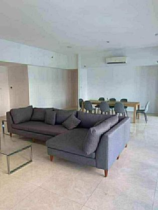 For Lease 3BR plus Den in Grand Hyatt Residences BGC