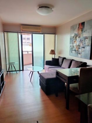Antel Platinum 67 Sqm1BR with Balcony and Parking for Rent 