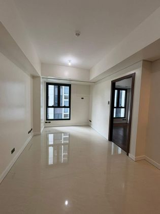 Semi Furnished 1BR Unit in Ortigas Center