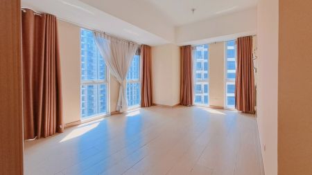 3 Bedroom Unit in Venice McKinley Hill