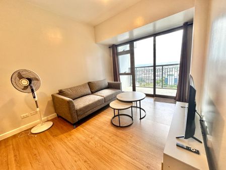 Fully Furnished One Bedroom Condo in Park Triangle Residences BGC