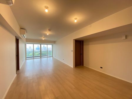 Luxury 2 Bedroom for Lease in Shang Residences at Wack Wack