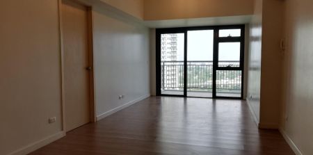 1 Bedroom with Balcony in High Park Vertis North