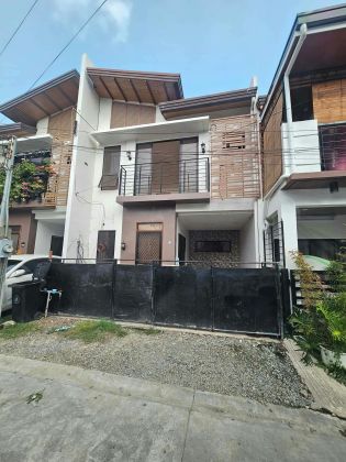 3BR Affordable Townhouse for Rent in Tisa Cebu