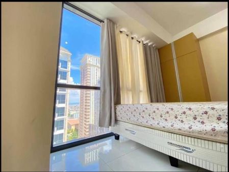 High Floor Studio Unit w Minimalist Design in Viceroy Residences