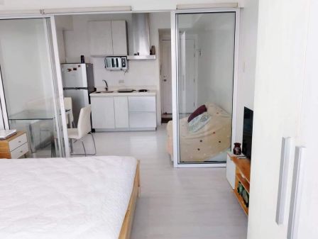 Fully Furnished 1BR for Rent at Azure Paranaque