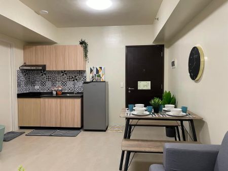 1 Bedroom Fully Furnished Condo Unit along EDSA