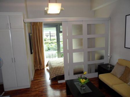 1BR in One Legaspi Park with Patio