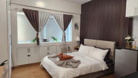 Fully Furnished Studio Unit at Morgan Residences for Rent