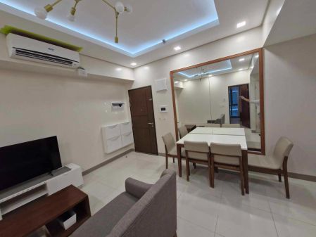 Fully Furnished 1 Bedroom Unit at One Uptown Residence