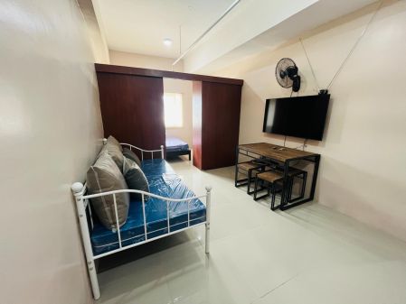 Fully Furnished Studio with Carpark in The Corinthian Residences