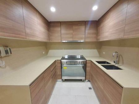 Semi Furnished 3 Bedroom Unit at One Shangrila Place for Rent