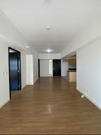 Unfurnished 2 Bedroom Unit at The Veranda for Rent