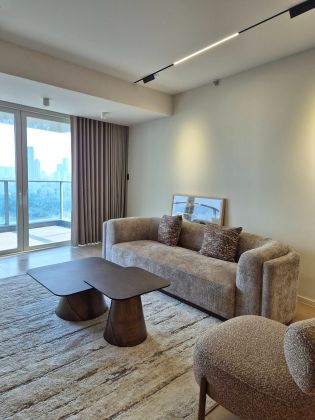 2BR Fully Furnished Unit in Shang Residences at Wack Wack