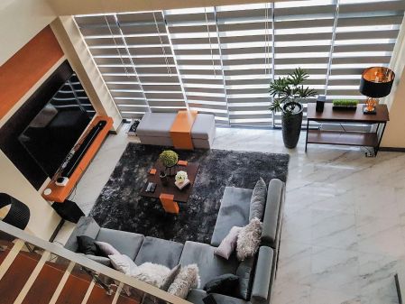 Fully Furnished Bi-level Penthouse Unit