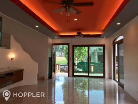 4BR House for Rent in Portofino Heights Las Pinas