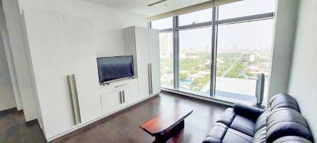 Fully Furnished Studio Unit in Trump Tower Century City Makati