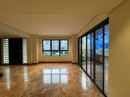 353 31 sqm House for Lease in McKinley Hill Village