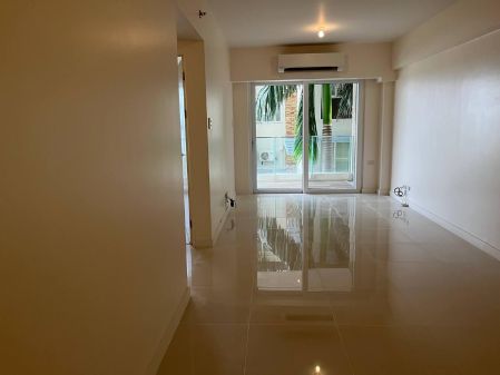 2BR Fully Furnished Mansion in Oak Harbor Residences Paranaque