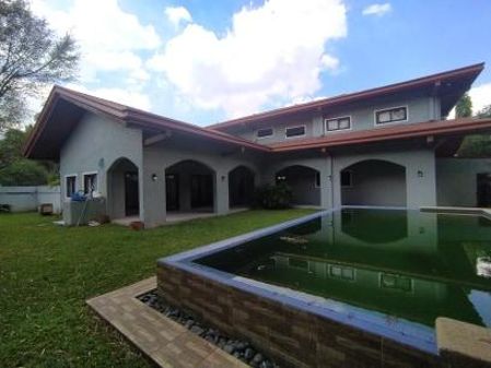 4 Bedroom Unfurnished For Rent in Greenmeadows 