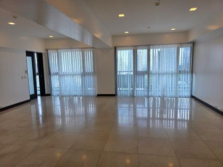Semi Furnished 3 Bedroom Unit at One Serendra for Rent