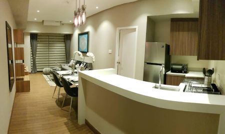 1 Bedroom Unit in Shang Salcedo Place