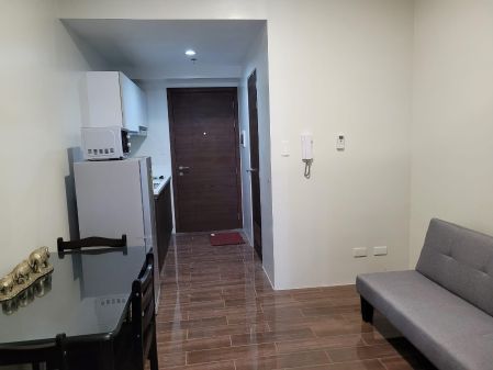 Fully Furnished 1BR for Rent in Air Residences Makati