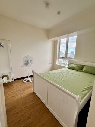 Semi Furnished 1BR+parking for Rent in Allegra Garden Place Pasig