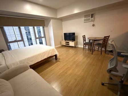 Studio for Lease in Park Triangle Residences BGC