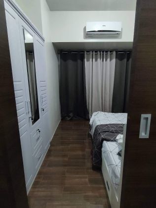 1BR for Rent in Air residences Makati