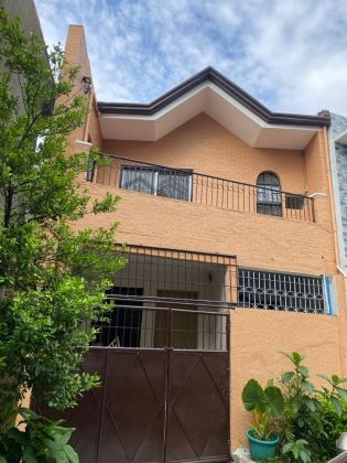 Spacious Semi Furnished Townhouse in Quiet Location