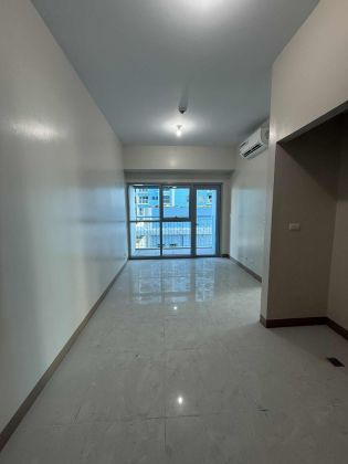 Fully Furnished Studio Unit at Bayshore Residential Resort