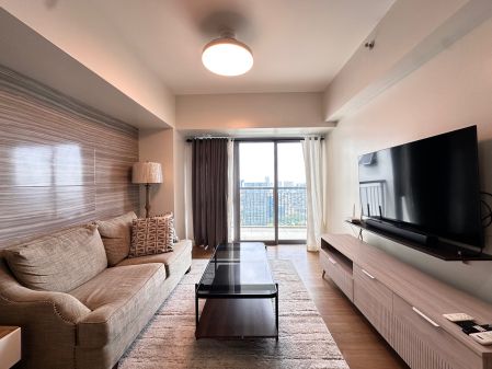 Park Triangle Residence 1 Bedroom Fully Furnished