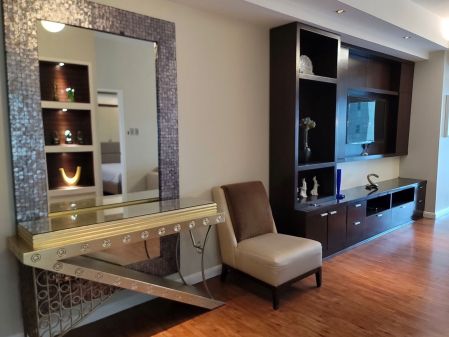 Fully Furnished 1 Bedroom Unit with Parking 