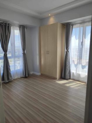 Semi Furnished 2 Bedroom Unit at Avida Towers Vireo for Rent