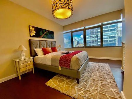 The Suites Premium Condo in BGC 3Bedroom For Rent